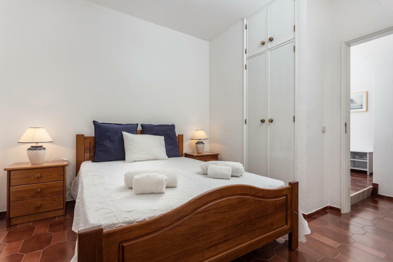Lagos Apartment Ap Praia Dona Ana Ngoại thất bức ảnh