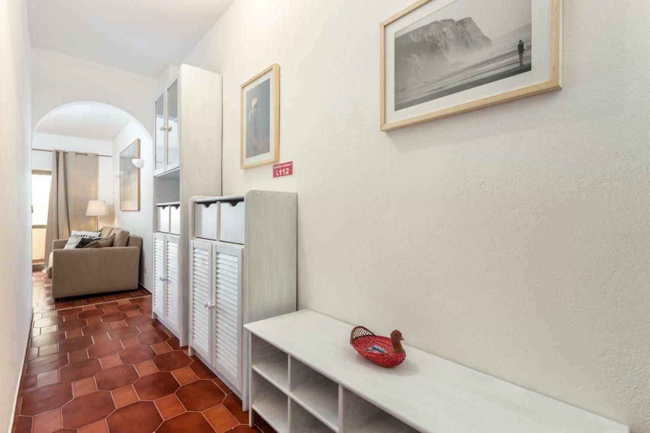 Lagos Apartment Ap Praia Dona Ana Ngoại thất bức ảnh