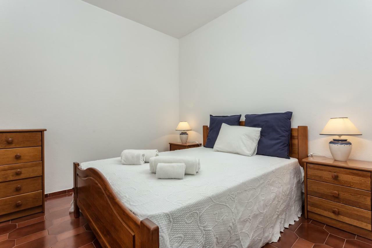 Lagos Apartment Ap Praia Dona Ana Ngoại thất bức ảnh
