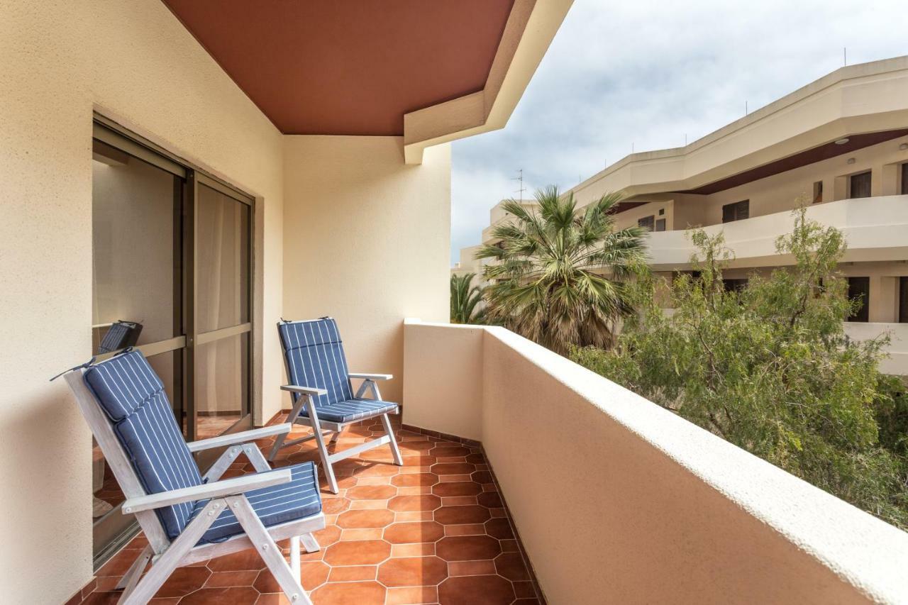 Lagos Apartment Ap Praia Dona Ana Ngoại thất bức ảnh